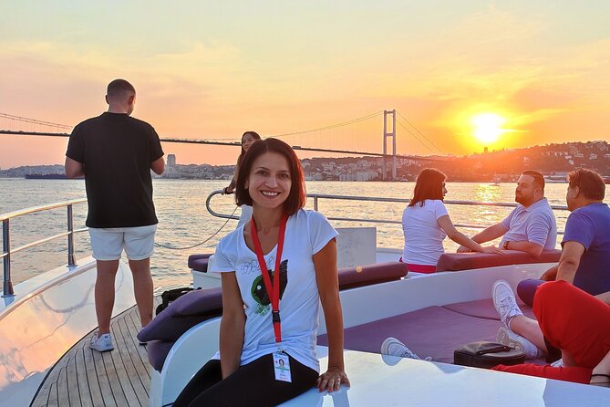 Bosphorus Sunset Sightseeing Yacht Cruise With Refreshments - Cruise Duration and Capacity