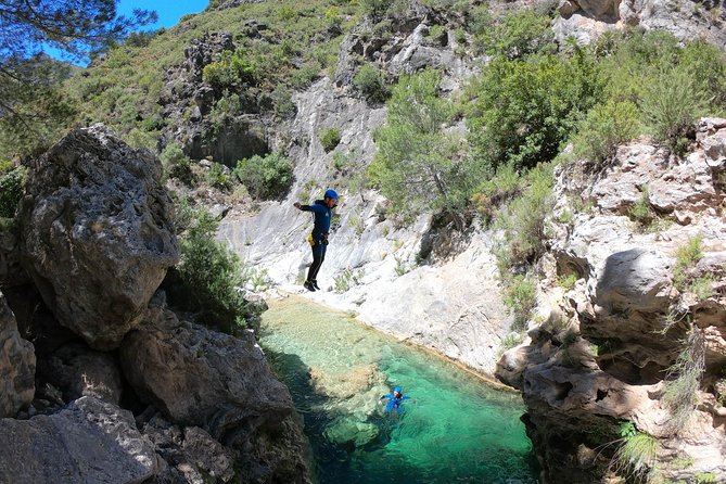 Canyoning Rio Verde - How to Book the Experience