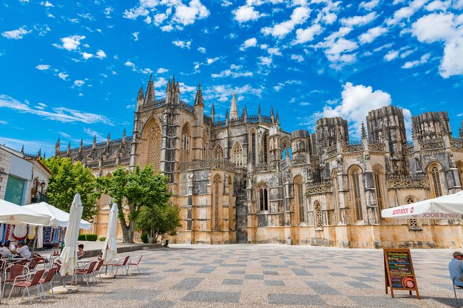 Fatima, Batalha, Nazare, Obidos Full-Day Group Tour From Lisbon - Picturesque Medieval Obidos