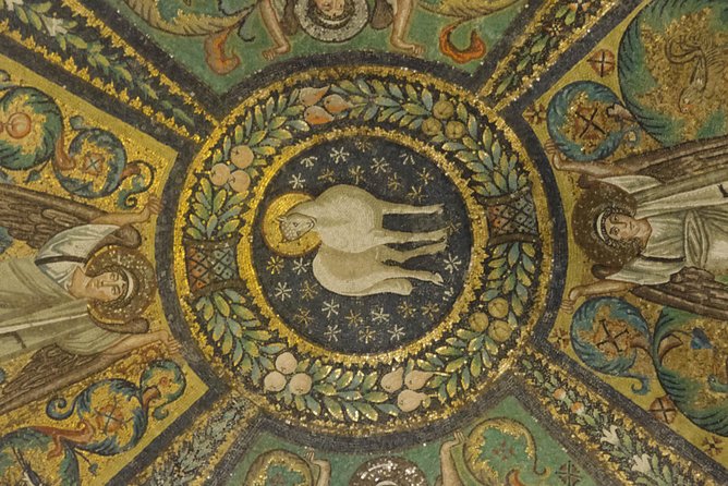 Guided Tour of Mosaic Tiles in Ravenna - Tour Duration and Size