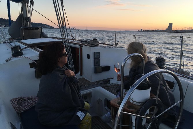 Lisbon Sunset Sailing Tour With White or Rosé Wine and Snacks - Small Group Cruise