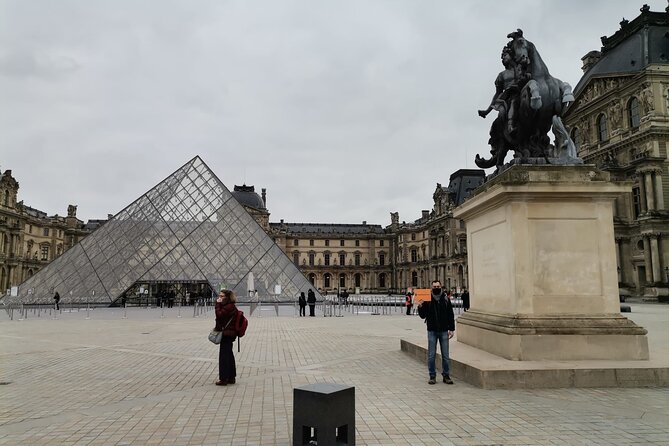 Louvre Museum Guided Tour Options With Entry Ticket - Independent Exploration