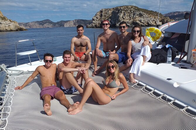 Mallorca Catamaran Small Group Cruise With Tapas - Group Size and Duration