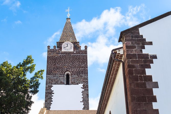 Old Funchal Walking Tour - Multilingual Guide Availability