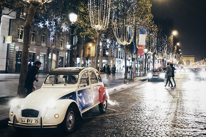 Paris and Montmartre 2CV Tour by Night With Champagne - Experiencing the Eiffel Tower