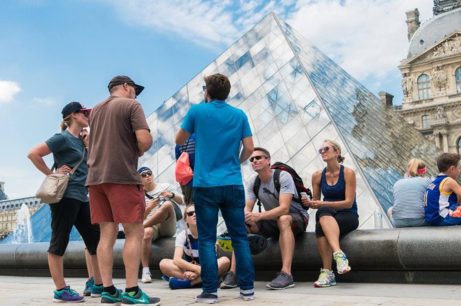 Paris Highlights Bike Tour: Eiffel Tower, Louvre and Notre-Dame - Getting to the Meeting Point