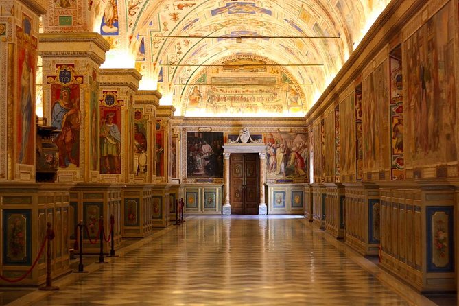 Private Vatican, Sistine Chapel, Basilica & Papal Tombs Tour - Exploring the Vatican Museums