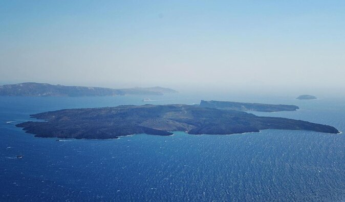 Rent a Boat in Santorini Without a License - Exploring Santorinis Coastline at Your Pace