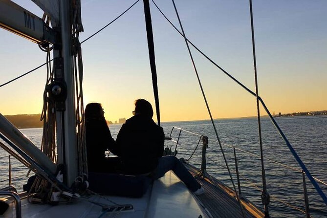 Sailboat Sunset Group Tour in Lisbon With Welcome Drink - Departure and Return