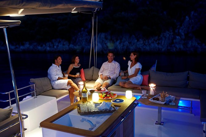 Santorini Luxury Catamaran Sunset Cruise With Bbq, Drink and Transfer - Amenities and Accessibility