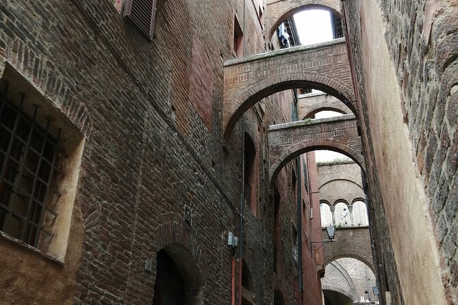 Skip the Line: Siena Duomo and City Walking Tour - Exploring the UNESCO-listed Old Town