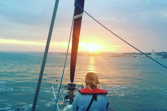 Sunset Sailing Tour On The Tagus River - Age and Dress Code Requirements