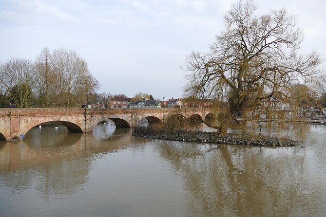 The Walktalkshow.Co.Uk - Guided Tour of Stratford Upon Avon - Shakespeares Life and Legacy