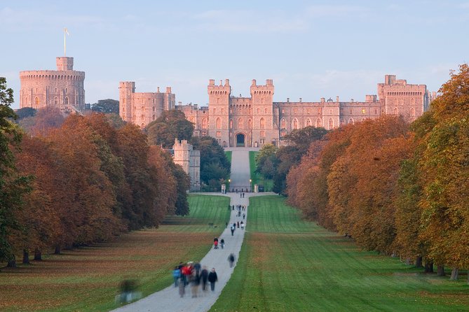 Windsor Castle, Stonehenge and Bath Tour From London & Admissions - Discovering the Roman Baths