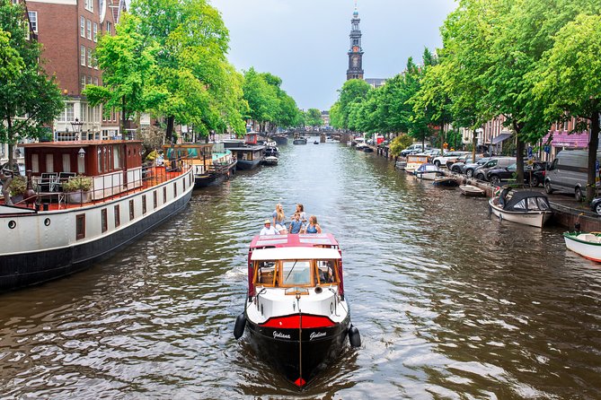 Amsterdam Small-Group Canal Cruise With Dutch Snacks and Drink - What to Expect on the Cruise