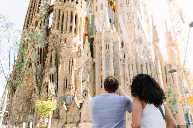 Barcelona Half Day Bike Small Group Tour - Expert English-Speaking Guide
