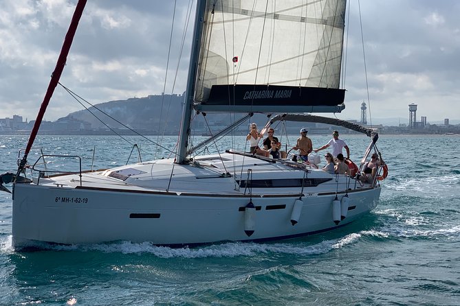 Barcelona Small Group Sailing With Snacks & Cava - Ideal for Families and First-Timers