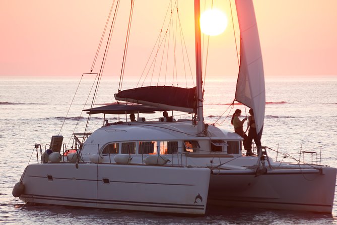 Catamaran Day & Sunset Cruises With Meals Drinks and Transportation - Onboard Amenities