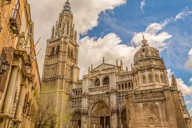 Full Day Tour to Segovia & Toledo - Meeting and Pickup Details