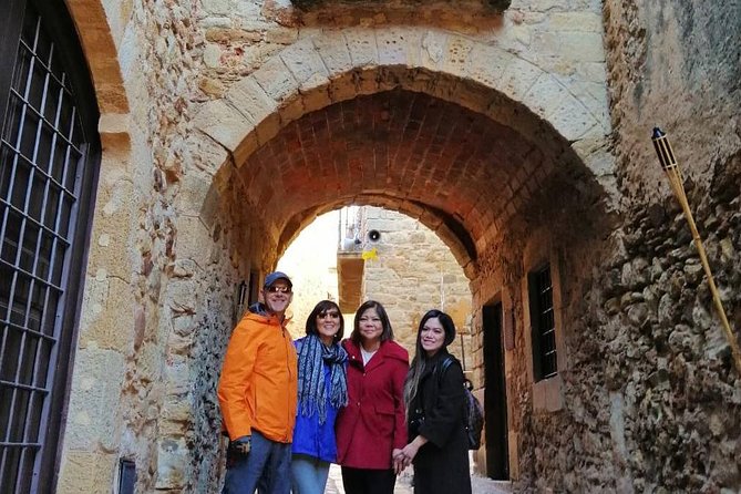 Girona & Dali Museum Small Group Tour With Pick-Up From Barcelona - Important Tour Details