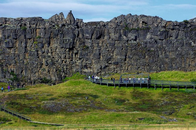 Golden Circle Day Trip With Fridheimar Greenhouse Visit From Reykjavik - Tour Details and Inclusions