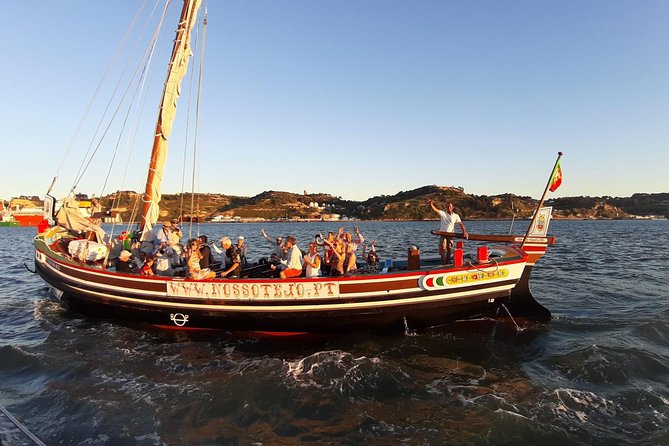 Lisbon Traditional Boats - Guided Sightseeing Cruise - Commentary and Experience