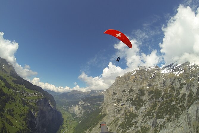 Paragliding Over the Lauterbrunnen Valley - Tour Group Size