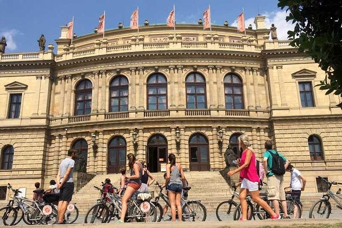 Prague: Classic City Bike Tour - Visiting the Jewish Quarter