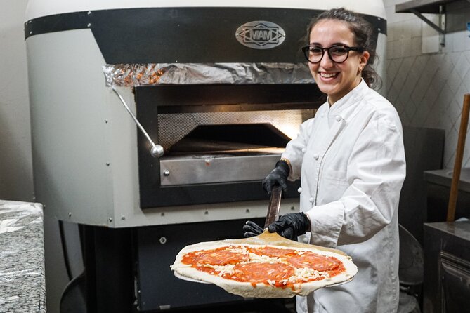 Rome: Pizza Making Class Near Piazza Navona - Group Size and Tour Duration