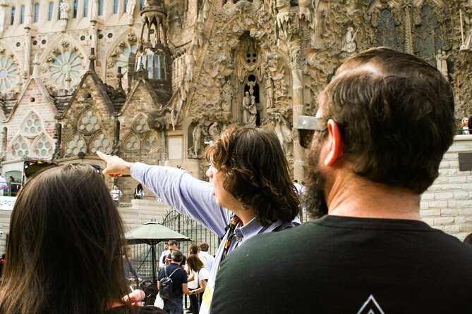 Sagrada Familia Small Group Guided Tour With Skip the Line Ticket - Additional Details