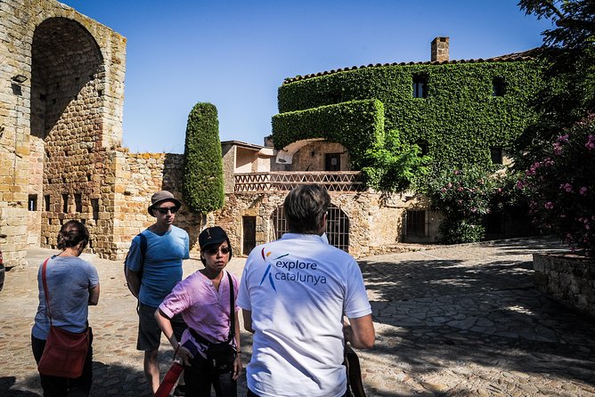 The Original Girona & Costa Brava Small Group Tour + Hotel Pickup - Personalized Attention From Guide