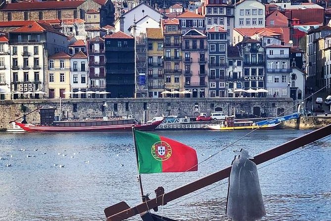 Porto to Lisbon Up to 3 Stops: Aveiro, Nazaré or Fatima, Óbidos - Visiting Aveiro