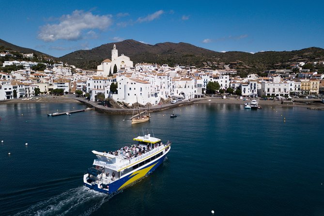 Boat Trip to Cadaques From Roses With STOP 1:30h in Cadaques - Key Points