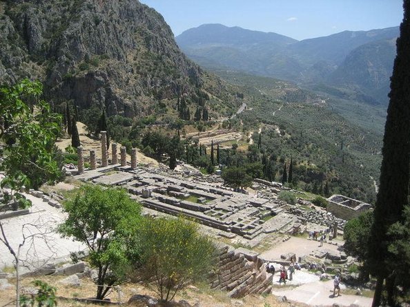 Delphi, Thermopylae, Corycian Cave 300 Spartans Tour From Athens - Key Points
