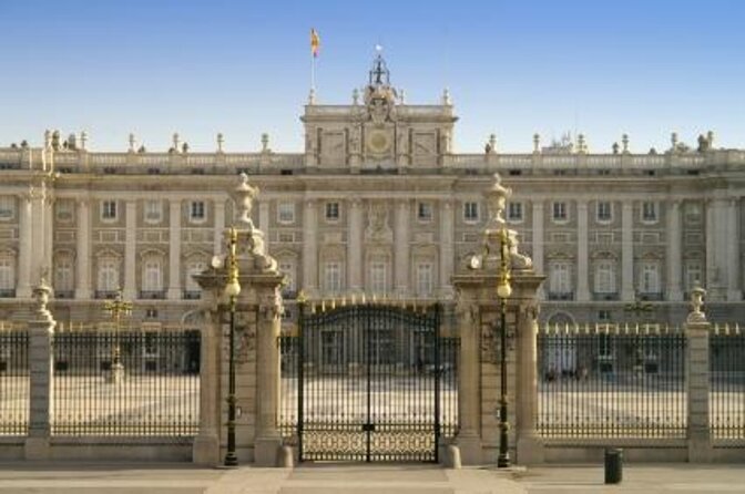 Guided Tour of Madrid of the Austrias and the Historic Center - Key Points