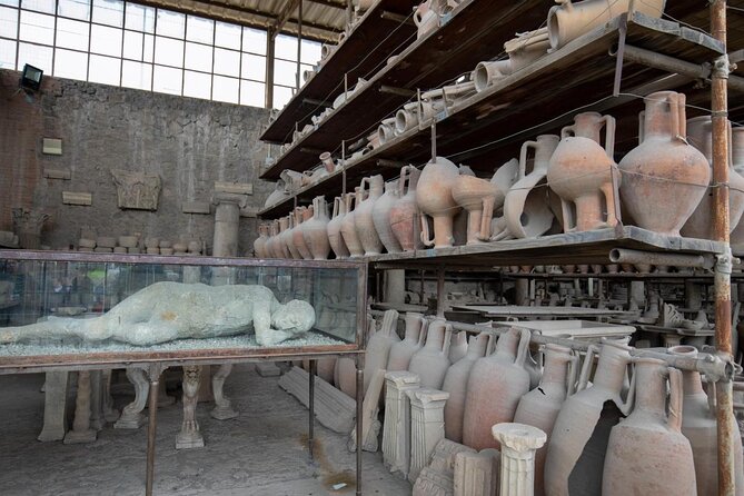 Pompeii Vip: Guided Tour With Your Archaeologist in a Small Group - Key Points
