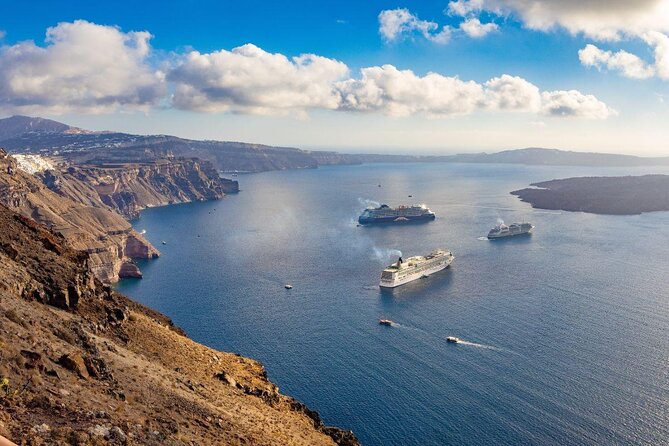 Santorini Luxury Catamaran Sunset Cruise With Bbq, Drink and Transfer - Key Points