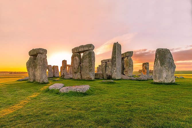 Stonehenge, Avebury, Cotswolds. Small Guided Day Tour From Bath (Max 14 Persons) - Just The Basics