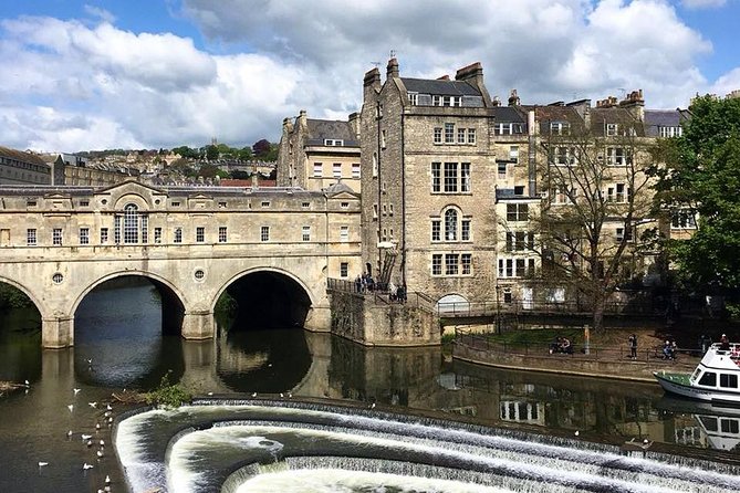 Walking Tour of Bath With Blue Badge Tourist Guide - Just The Basics
