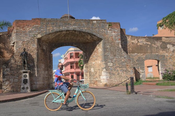 2-Hour Bike Rental in the Colonial Zone / Santo Domingo - Highlights of the Colonial Zone