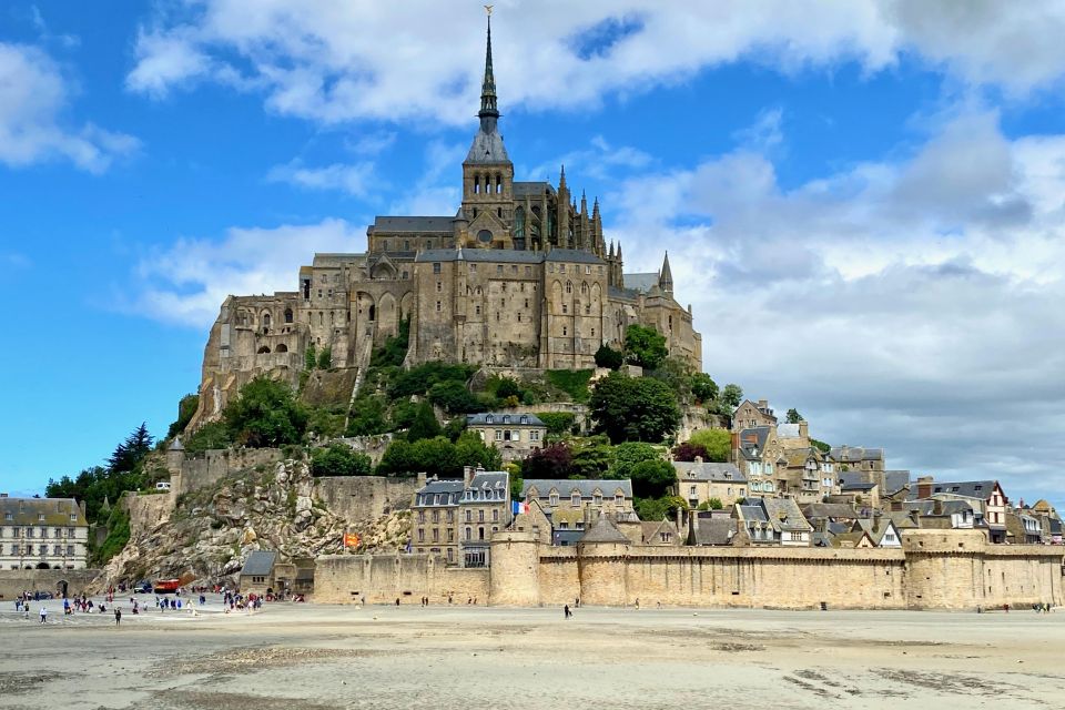 3-day Private Normandy D-Day Mont-Saint-Michel 3 Loire Castles - Tour Overview