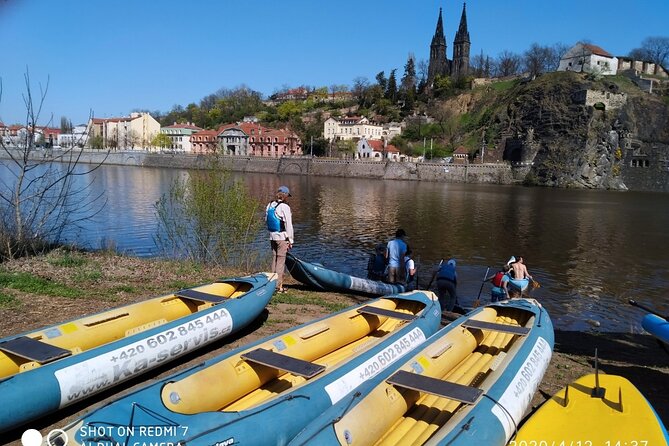 3 Hour Canoe Tour in Prague Centre