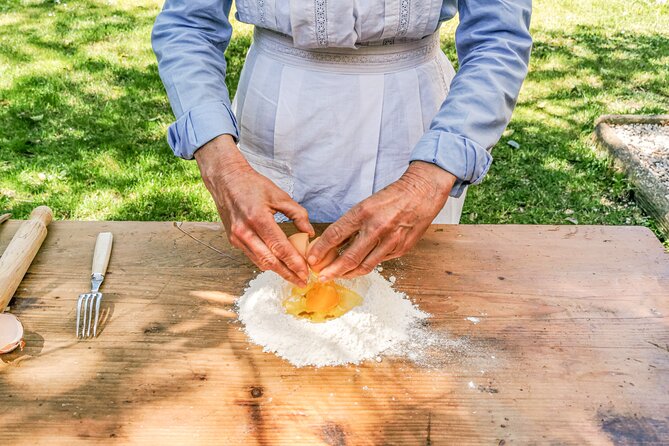 4 Hour Pasta Making Class On The Florentine Hills