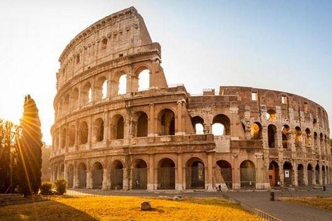 4 Hours Private Guided Tour of Rome With Pickup in Luxury Minivan