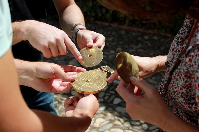 Alhambra and Nasrid Palaces: Private Tour Through the Senses - Tour Overview