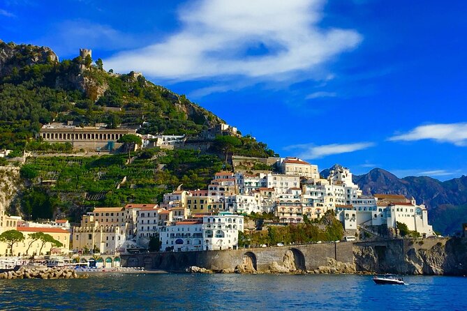 Amalfi Coast Small Group Boat Tour From Sorrento - Inclusions and Amenities