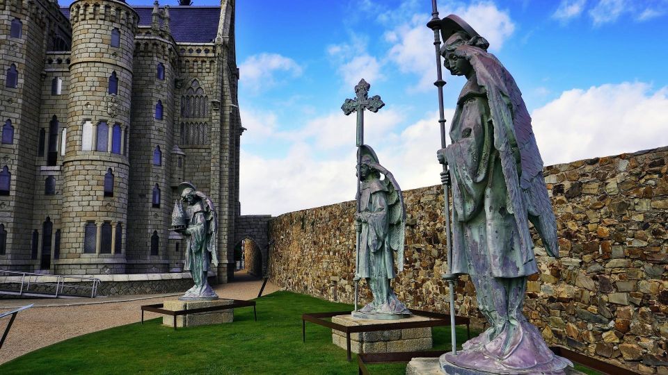 Astorga Episcopal Palace Ticket & In-App Audio Tour (ENG) - Explore Antoni Gaudis Masterpiece