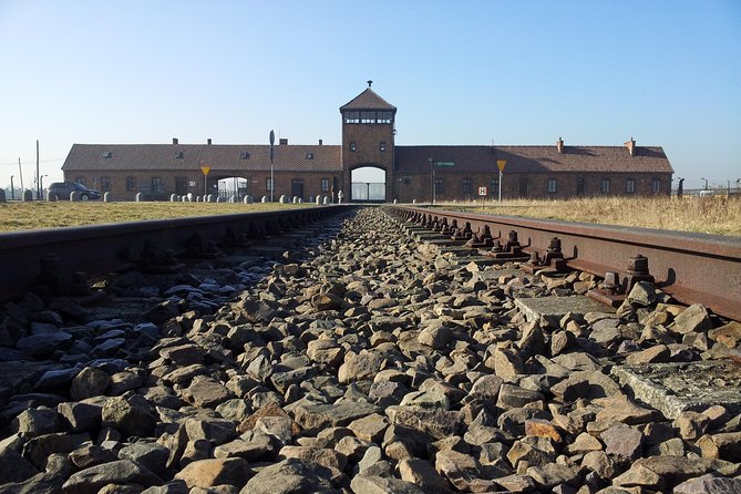 Auschwitz-Birkenau Tour With Transfer, Ebook and Optional Guide - Overview of the Tour