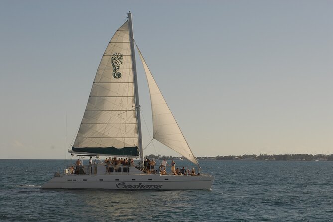 Bahamas Sunset Sail and Dine With Spectacular Views