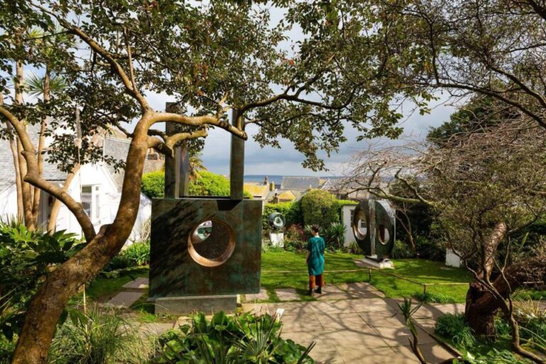 Barbara Hepworth Museum & Sculpture Garden: Entry to Site.